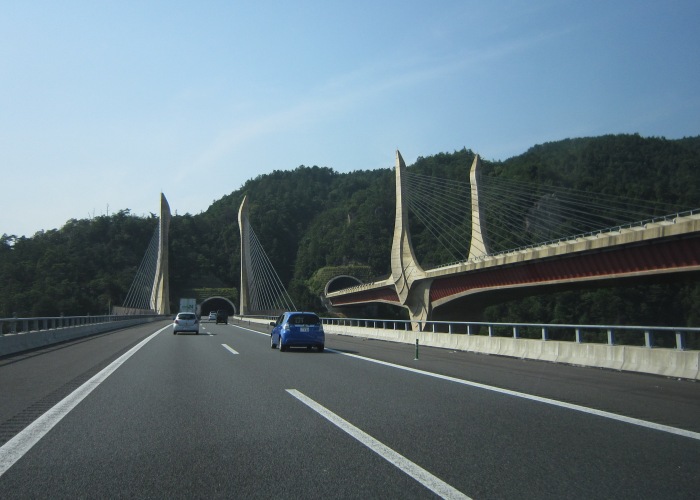 新名神高速道路