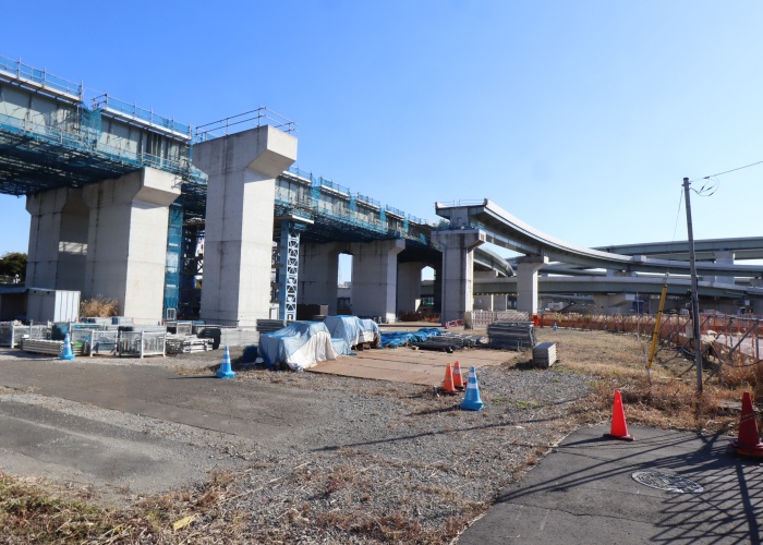 ���l�����E���l�Ó쓹�H �h�C���^�[�`�F���W�E�W�����N�V����